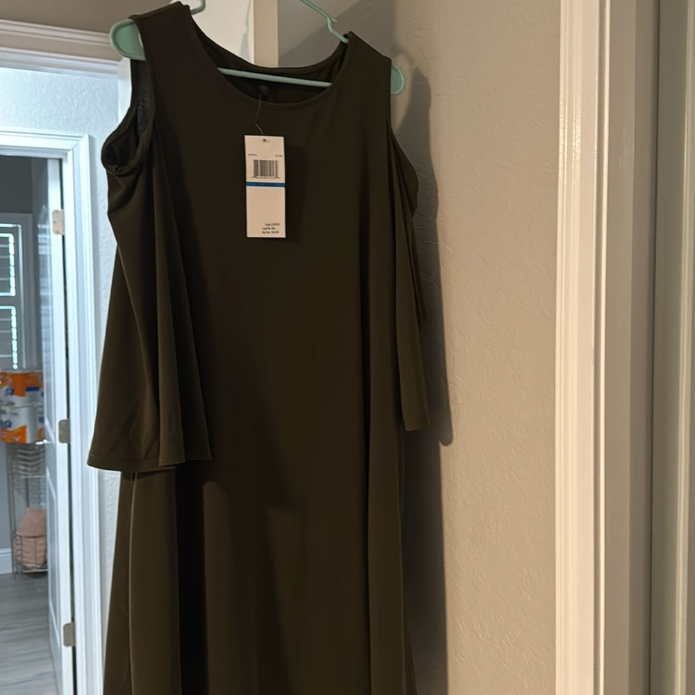 Army green open shoulder sleeved dress. New with tags!